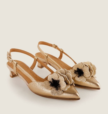 Chie Mihara Chanel