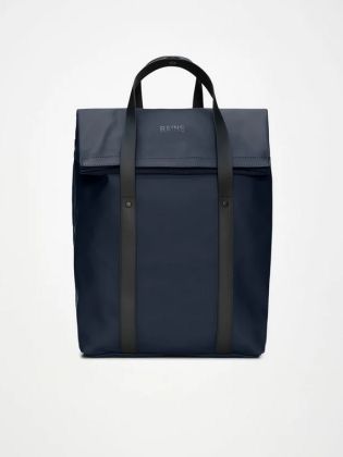 Rains la 2 way tote backpack è una borsa dal design epurato, perfetta per i pendolari, con l'estetica di una tote bag